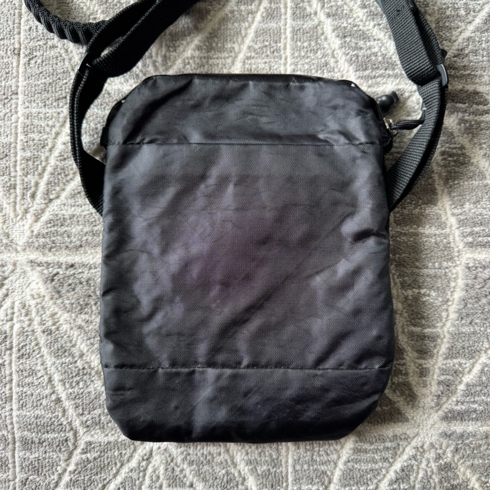 Bellroy Black Crossbody Bag - Picture 3 of 6